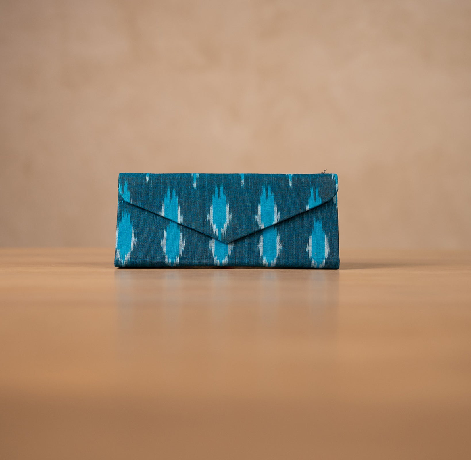 Ikat Foldable Sunglasses Case with magnetic closure(LIGHT BLUE)