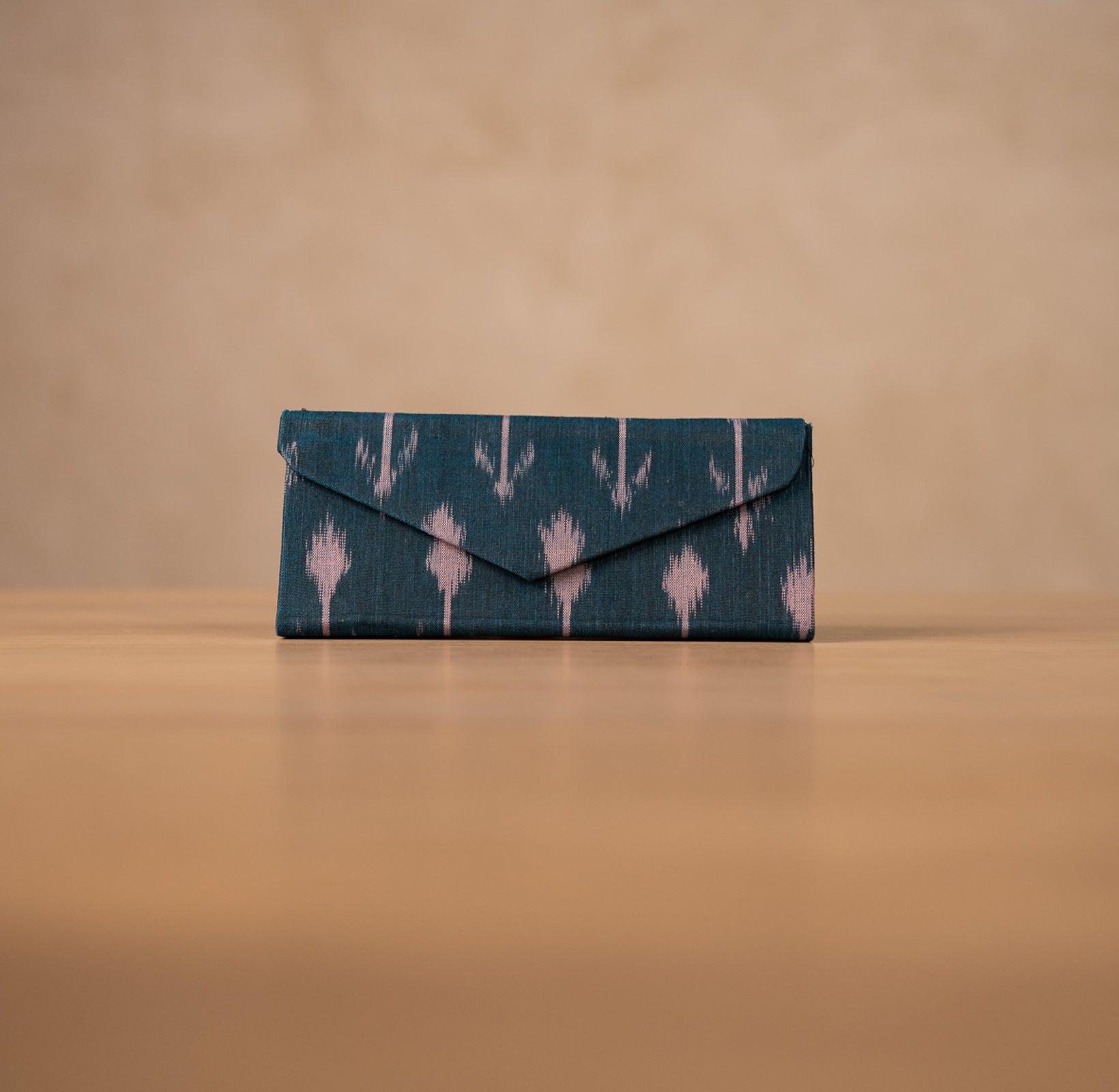 Ikat Foldable Sunglasses Case With Magnetic Closure(ROYAL BLUE)