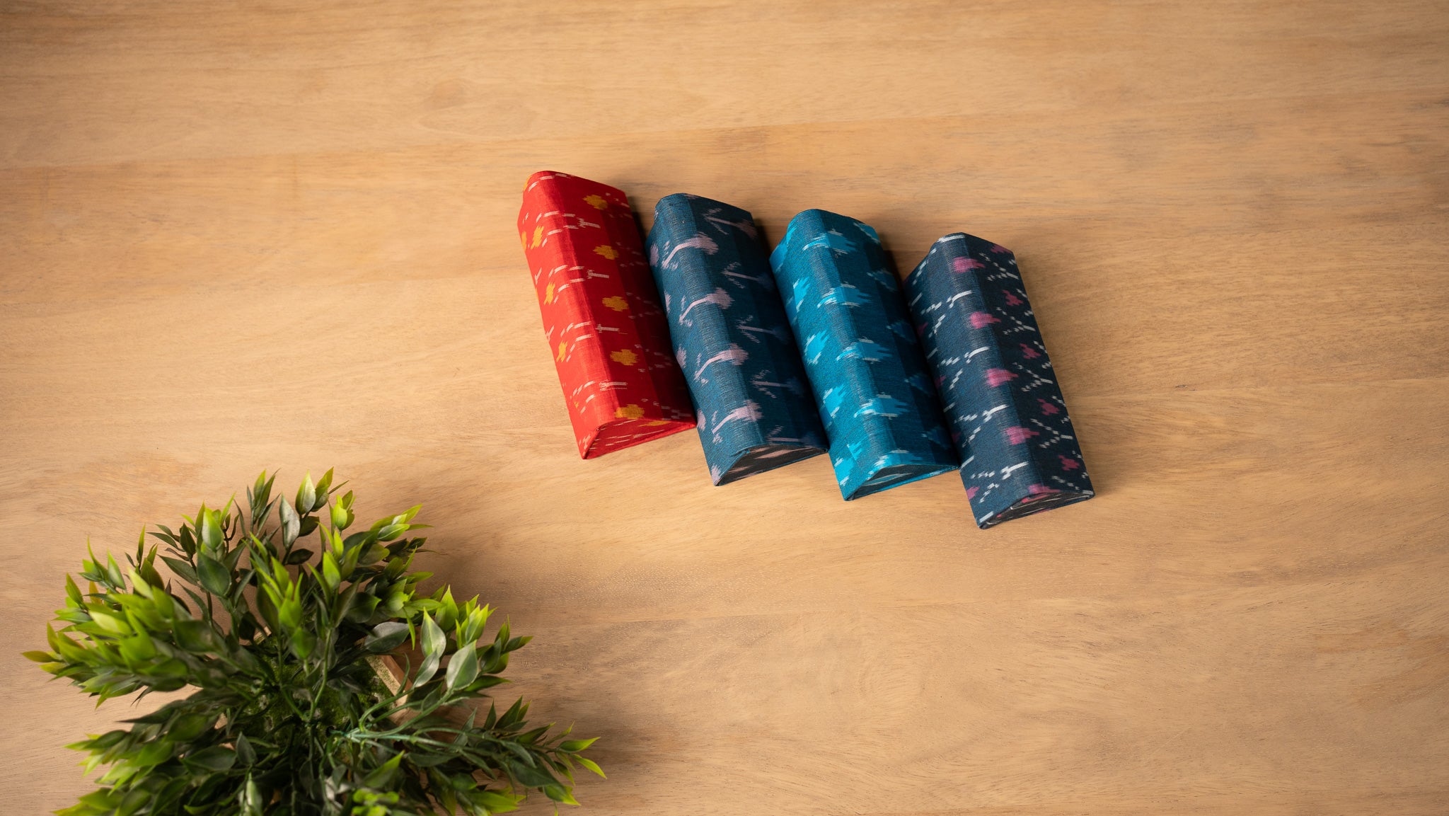 Ikat Foldable Sunglasses Case with magnetic closure(NAVY BLUE)