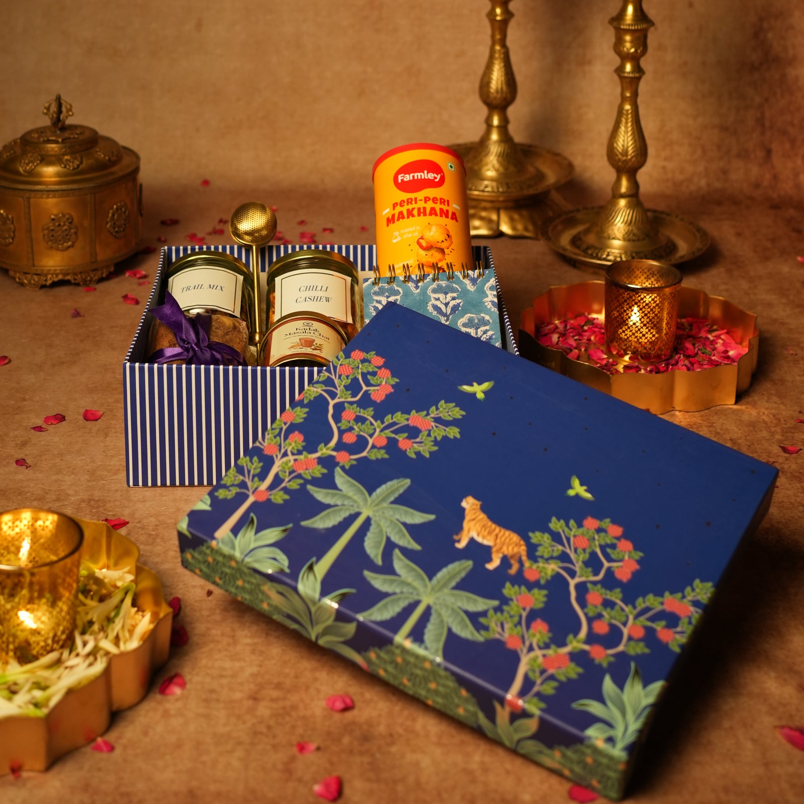 The Amara Gift Box