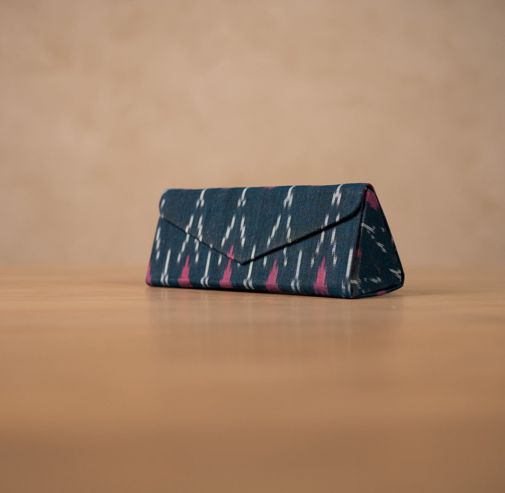 Ikat Foldable Sunglasses Case with magnetic closure(NAVY BLUE)