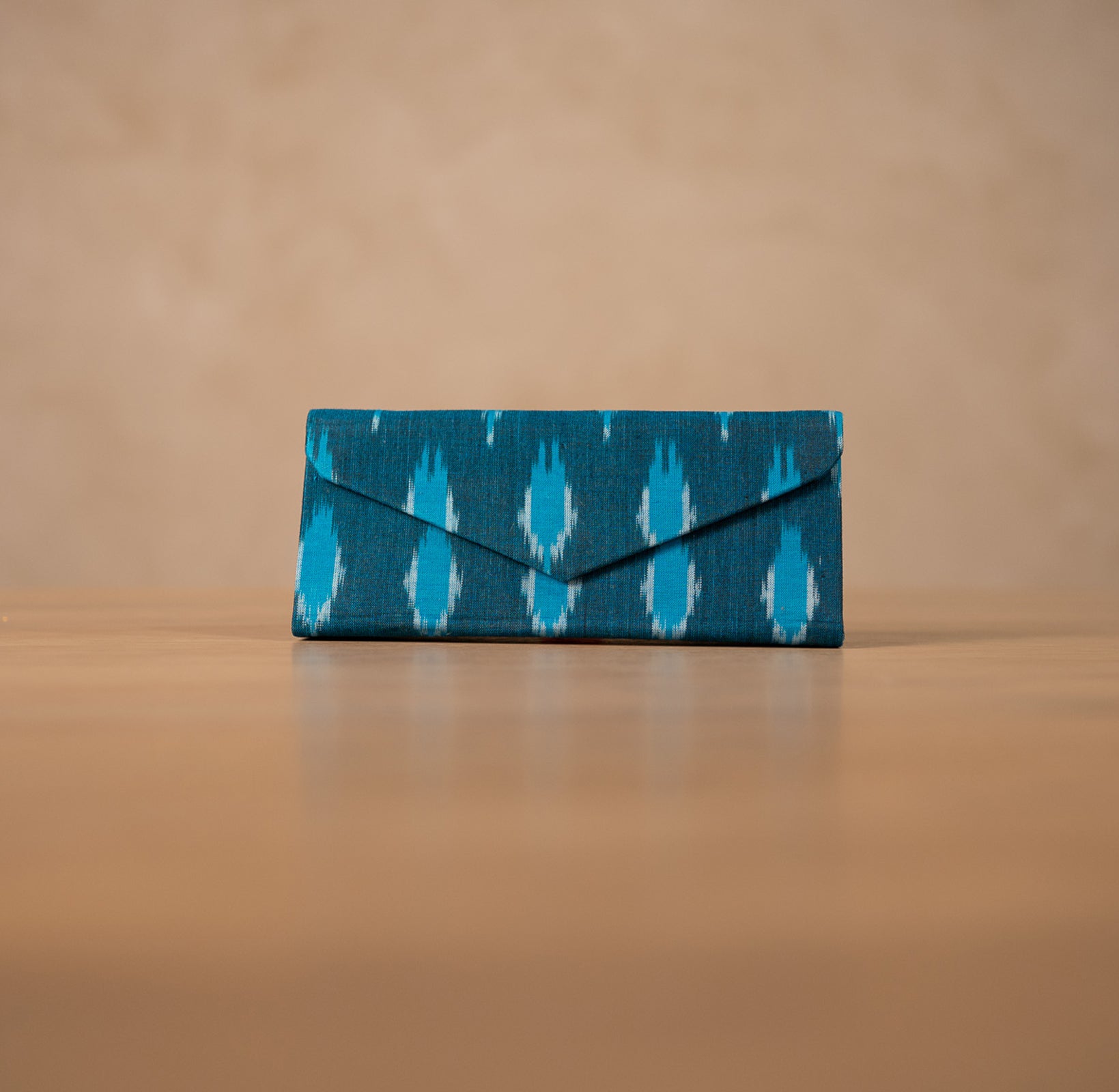 Ikat Foldable Sunglasses Case with magnetic closure(LIGHT BLUE)