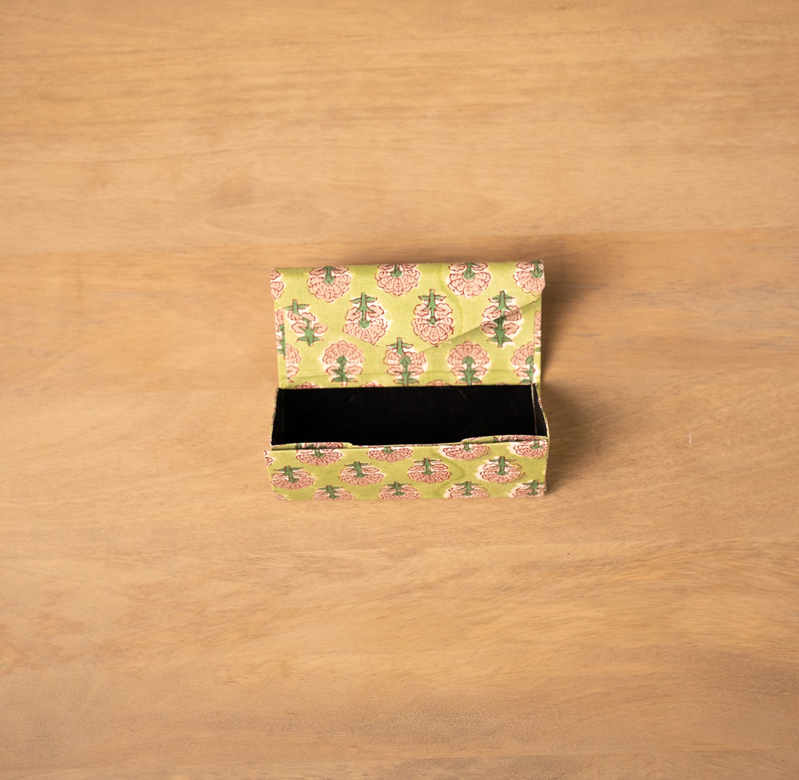 Handblock Foldable Sunglasses Case with magnetic closure(LIGHT GREEN)