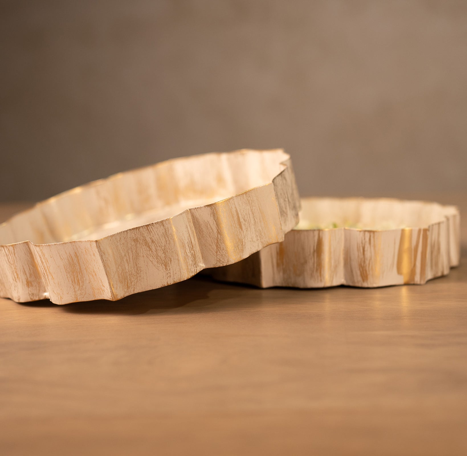 Ivory bloom urli bowl